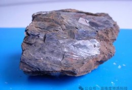 锂矿野外找矿特征